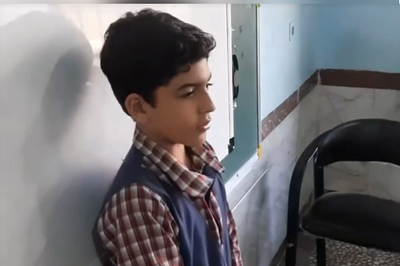 (ویدئو) پسر نوجوان ایرانی با صدای محشرش و خواندن«آمدم ای شاه پناهم بده» در کلاس درس، معلم و هم کلاسی هاشو احساساتی کرد